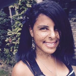 Meet your Posher, Ebony